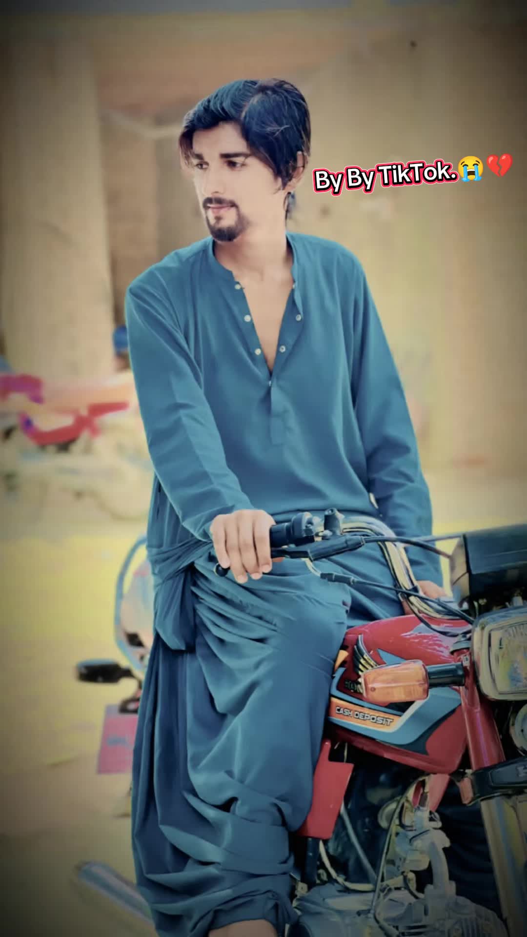 @کنگ نازک 🙌🖤
