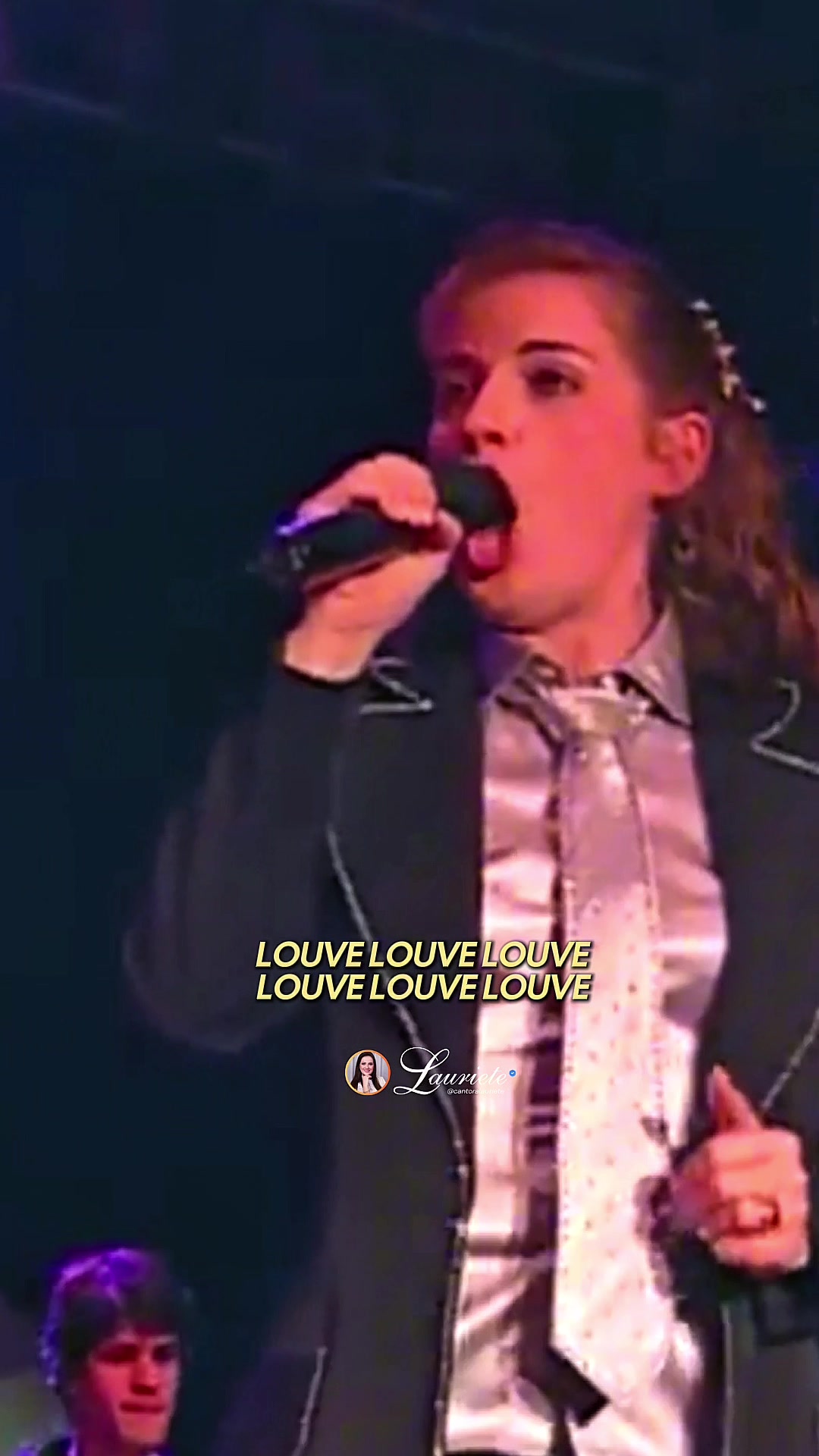 @Cantora Lauriete Oficial