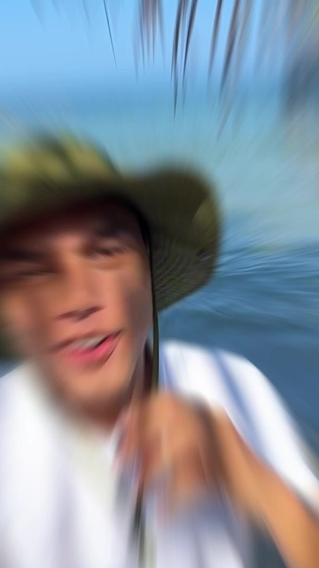 @Soy CharlieCastro 🇨🇴