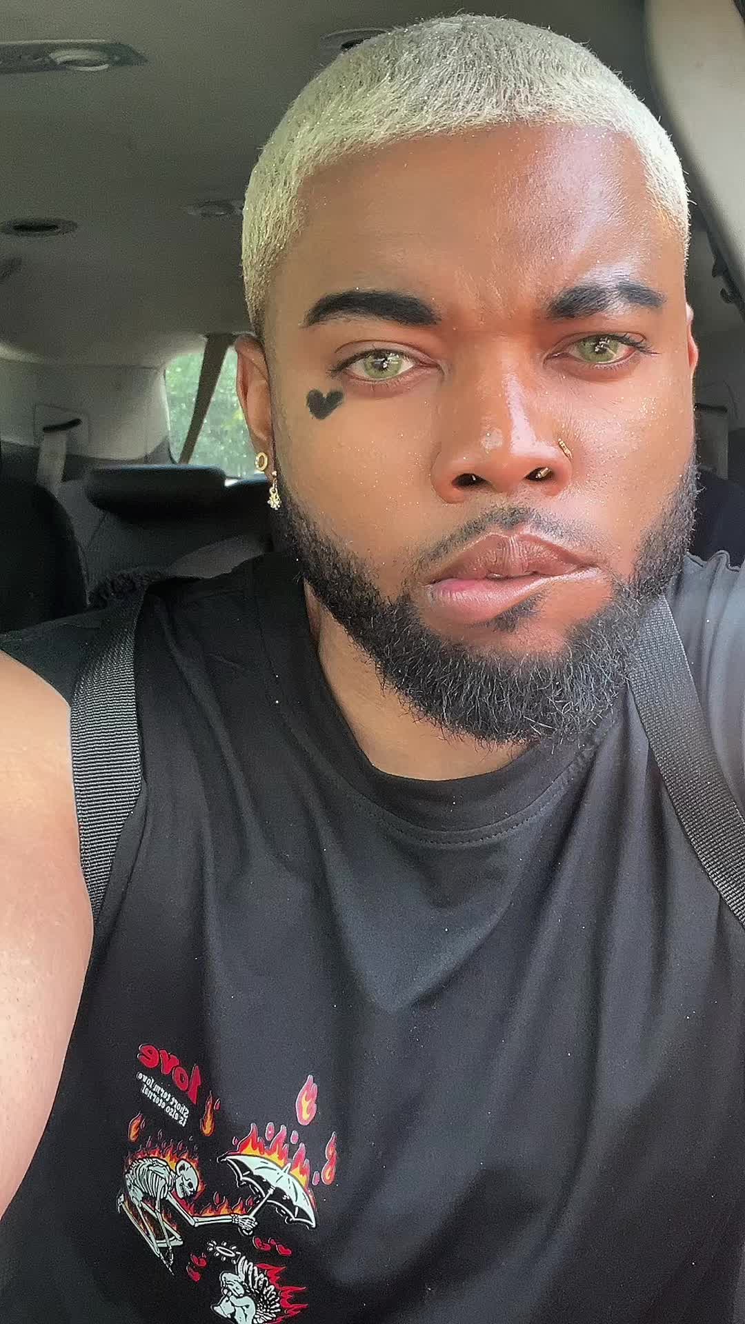 @Maurice_Q_Shakur