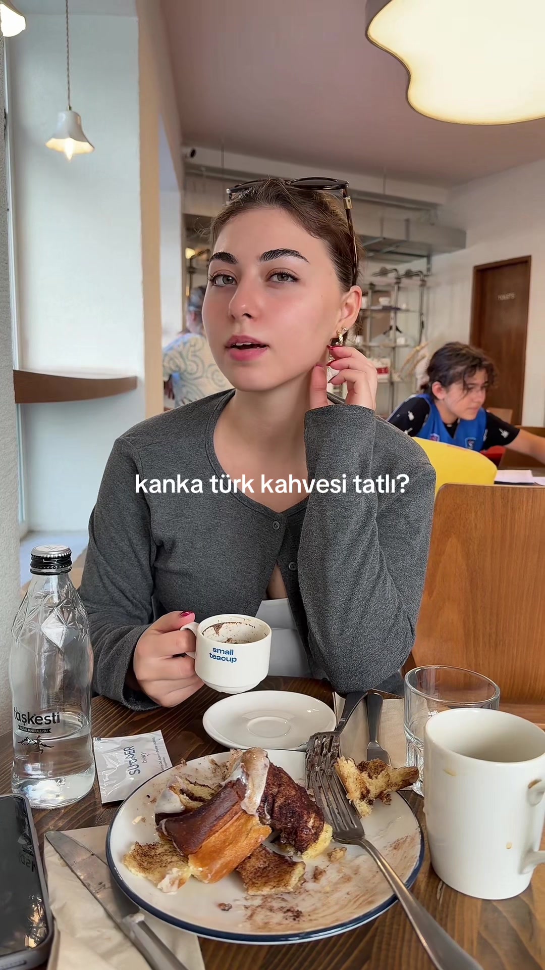@selinozkna