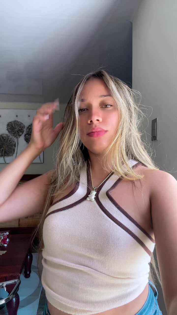 @La_chey_0909