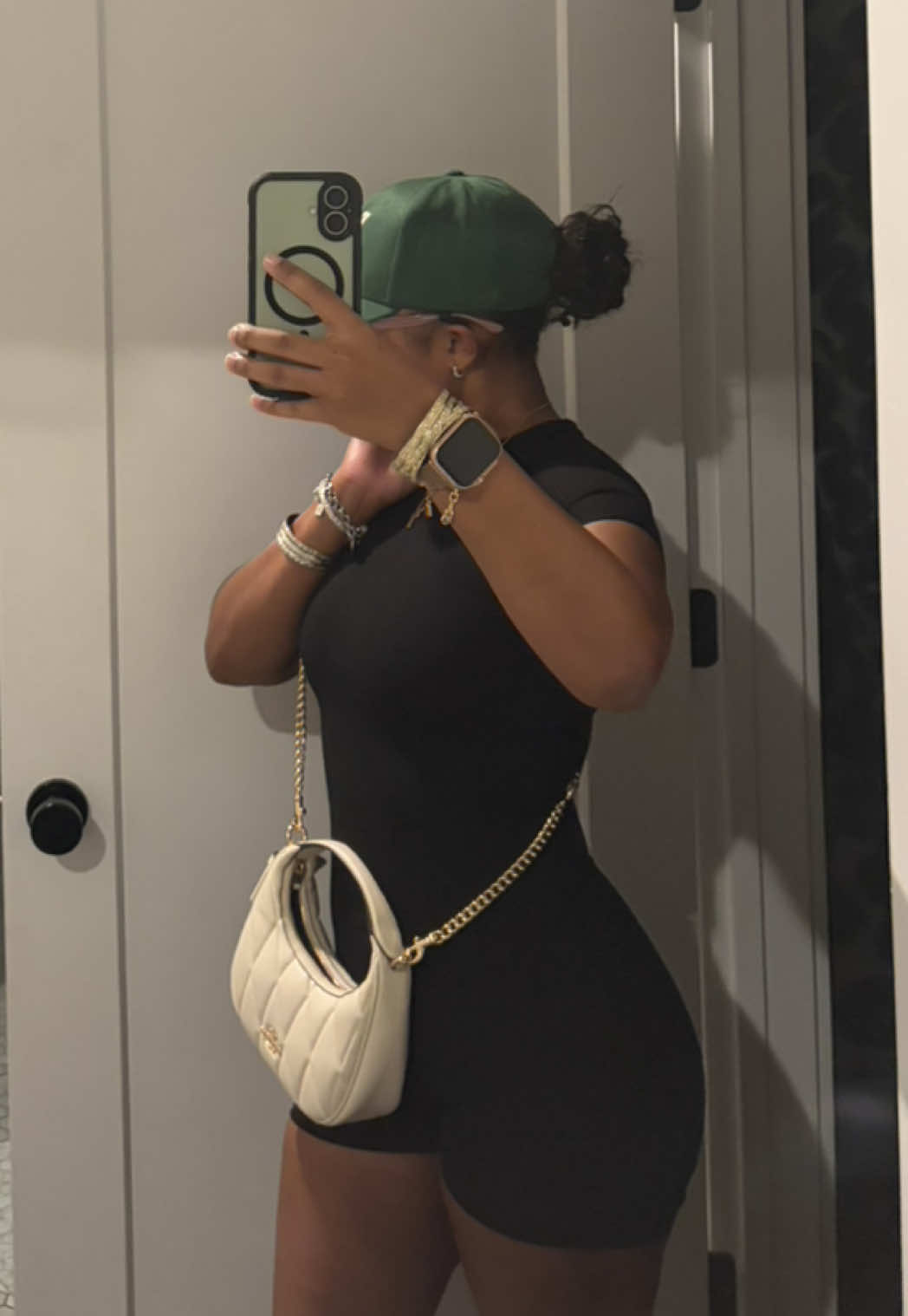 @✨