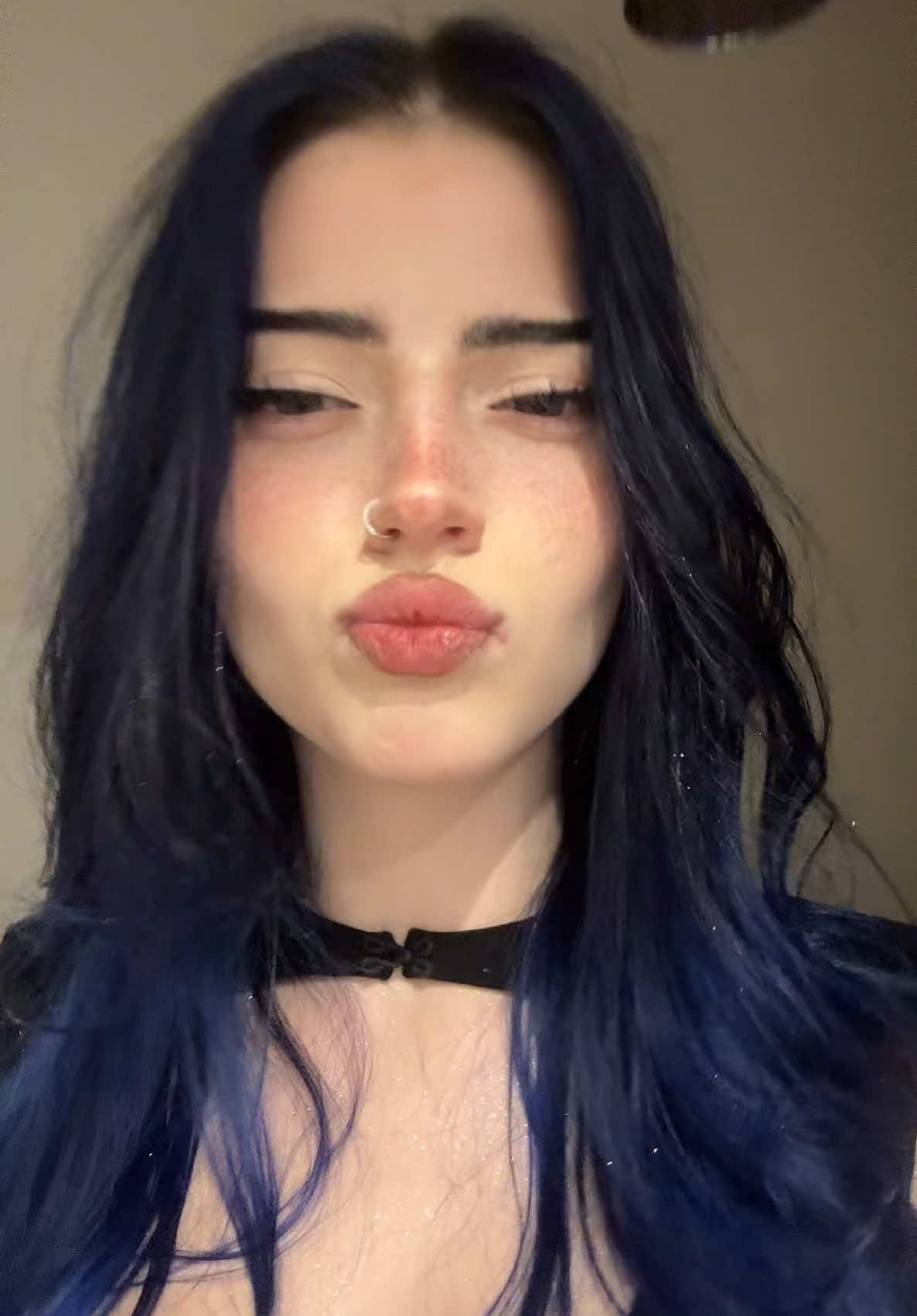 @🔒