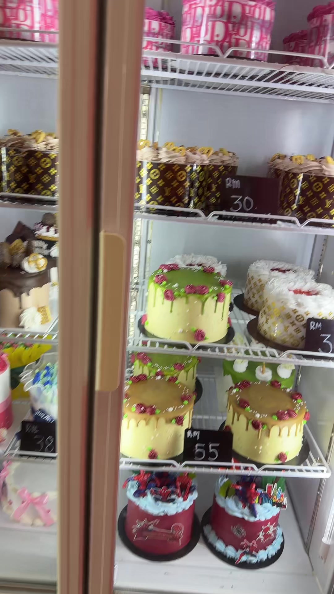 @oh.cakesempire