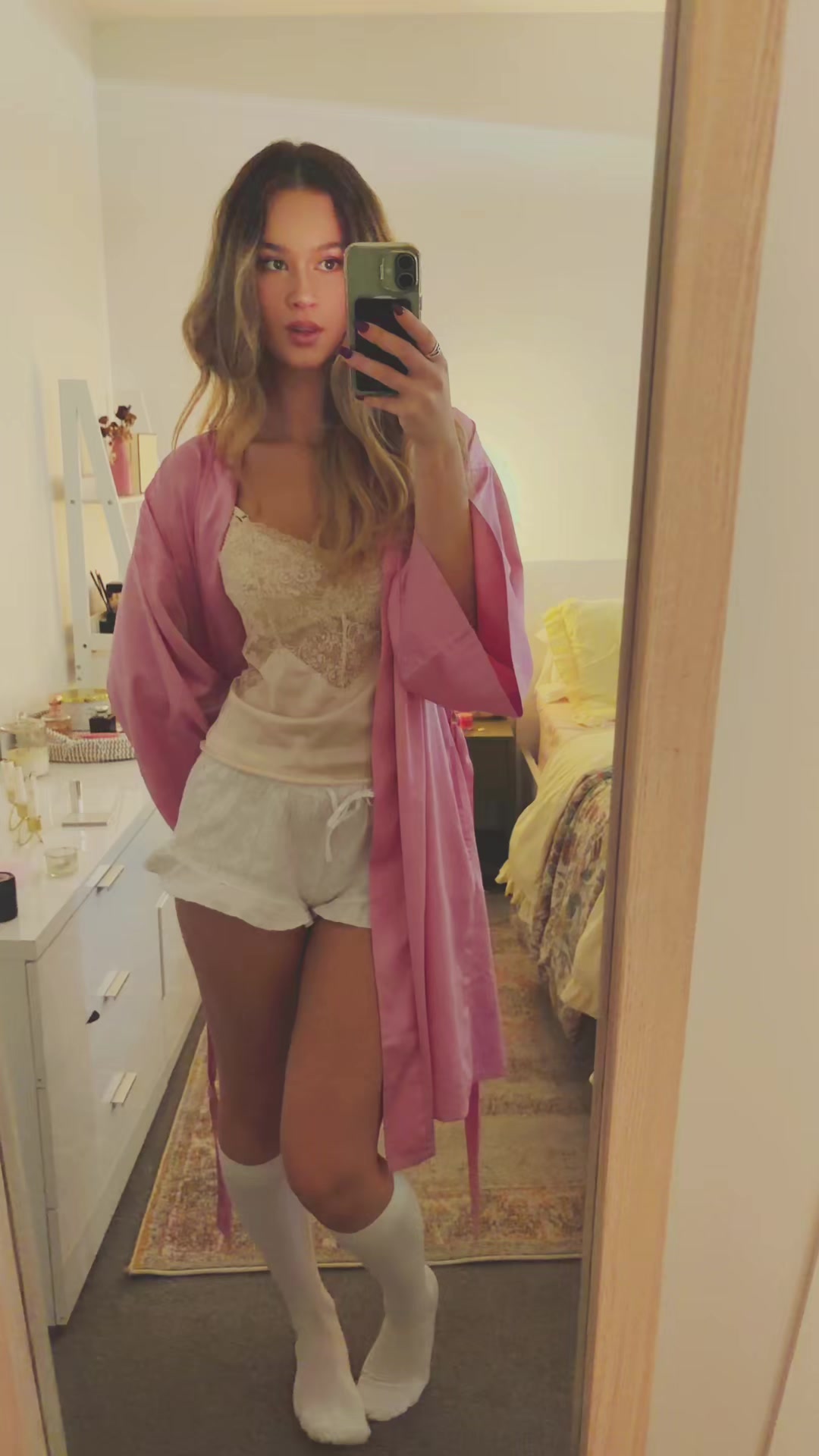 @:･ﾟ✧:･. kat ˚｡☽･ﾟ✧:･.: