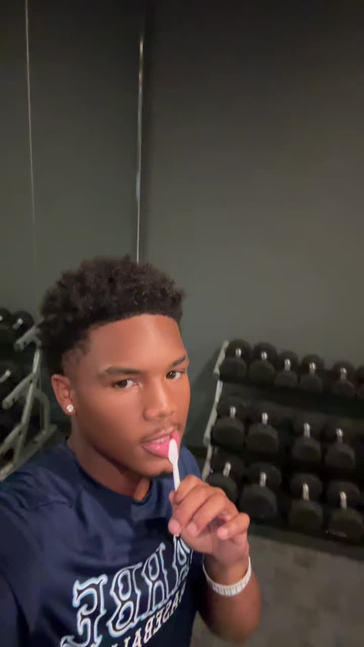 @Jayswrld