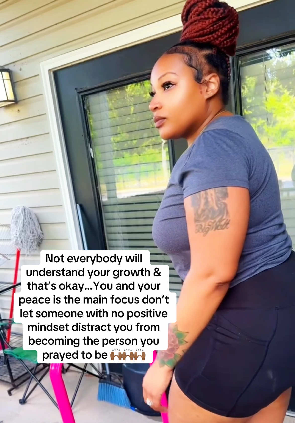 @Mspretty478