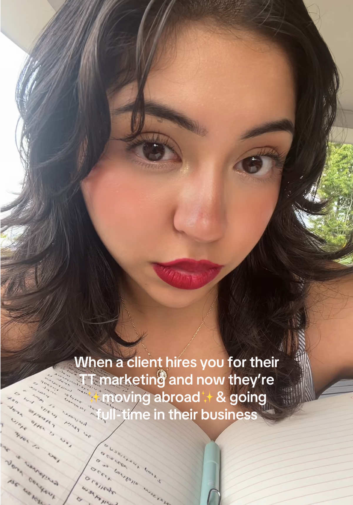 @Vanessa ➺ Marketing + Sales