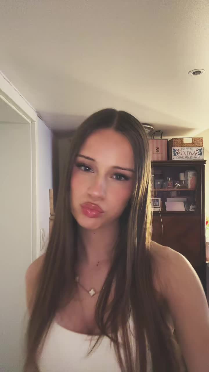 @𝑯𝒆𝒍𝒆𝒏𝒂 🐆