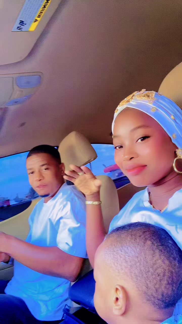 @MRS ADISA✌️💕💍😍📌