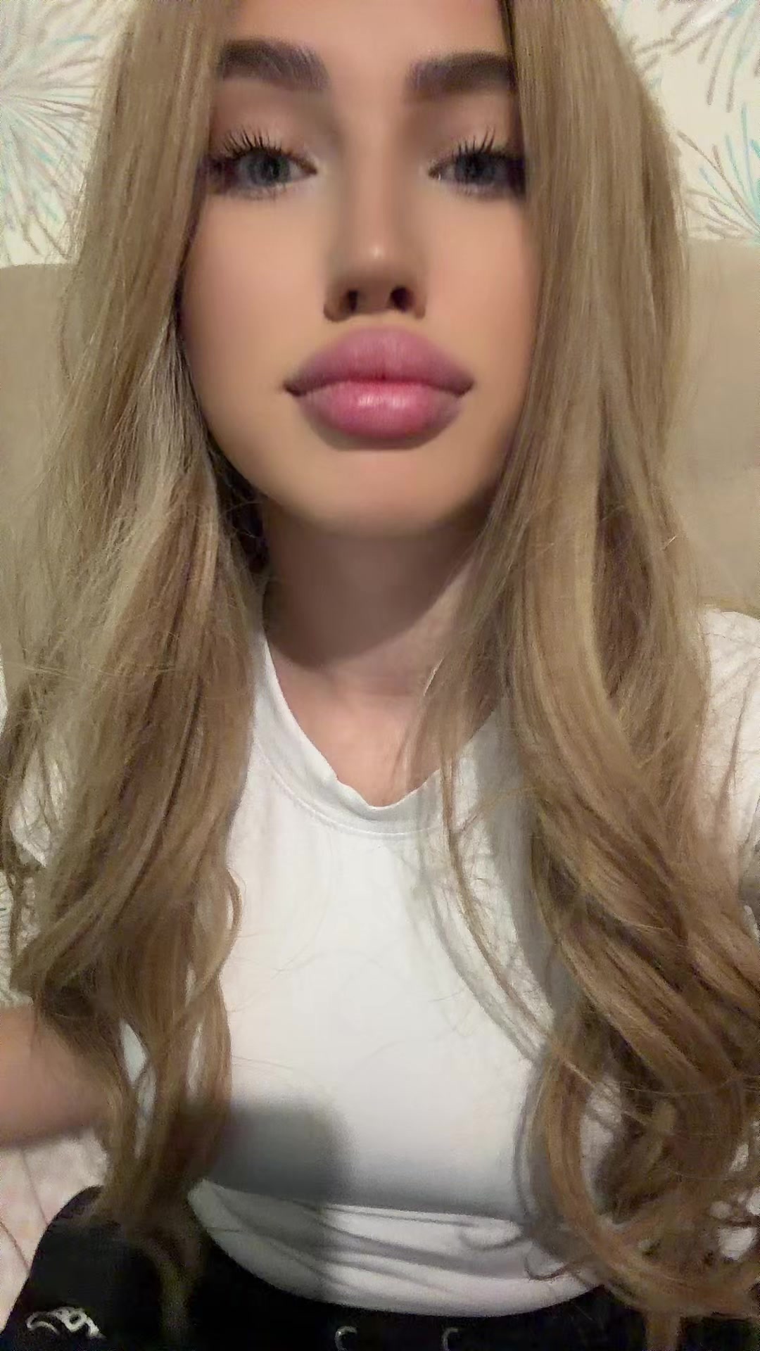 @даша биджа 🙇🏻♀️