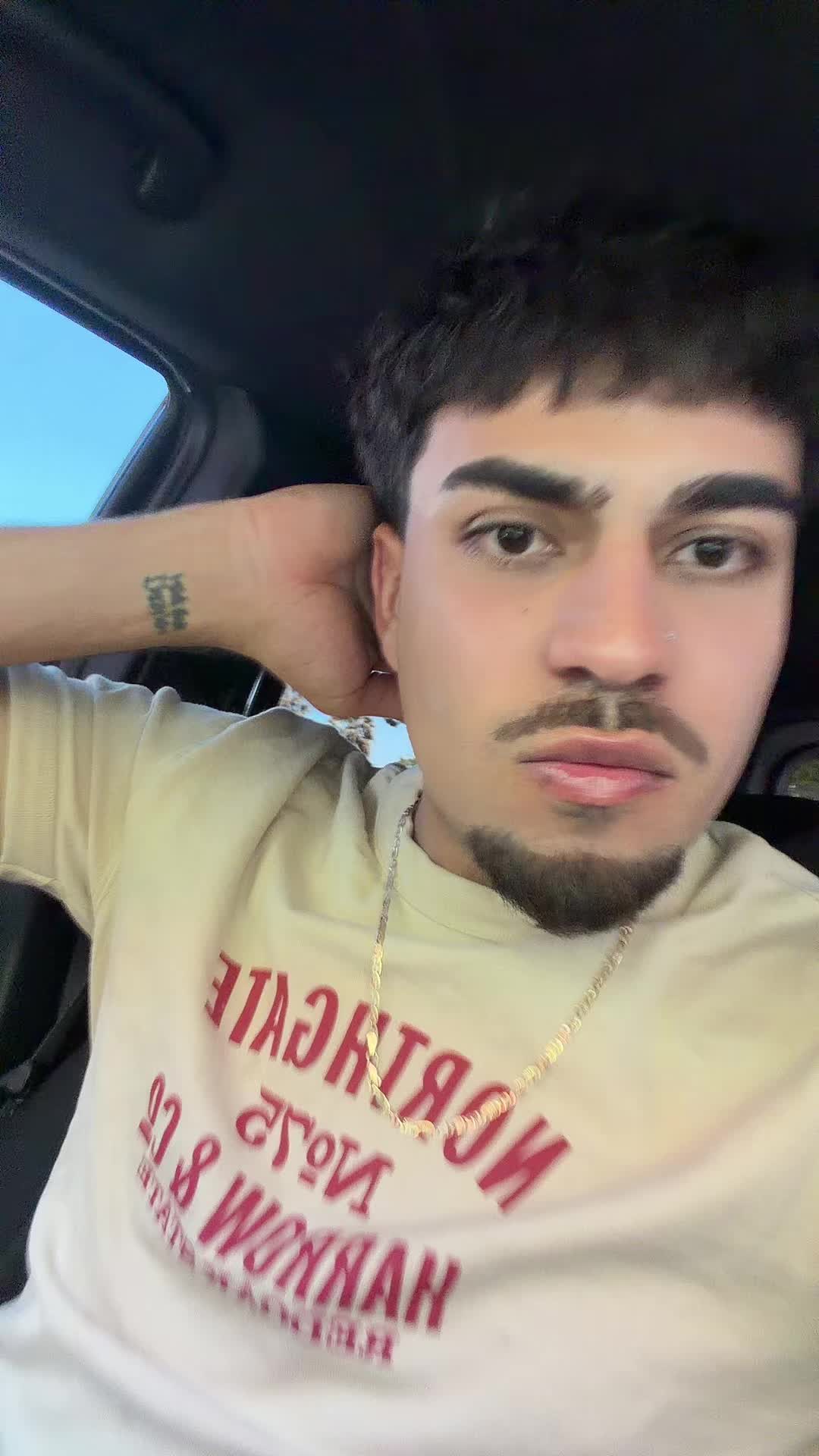 @𝓜𝓲𝓴𝓮 𝓫𝓪𝓫𝔂 🐙