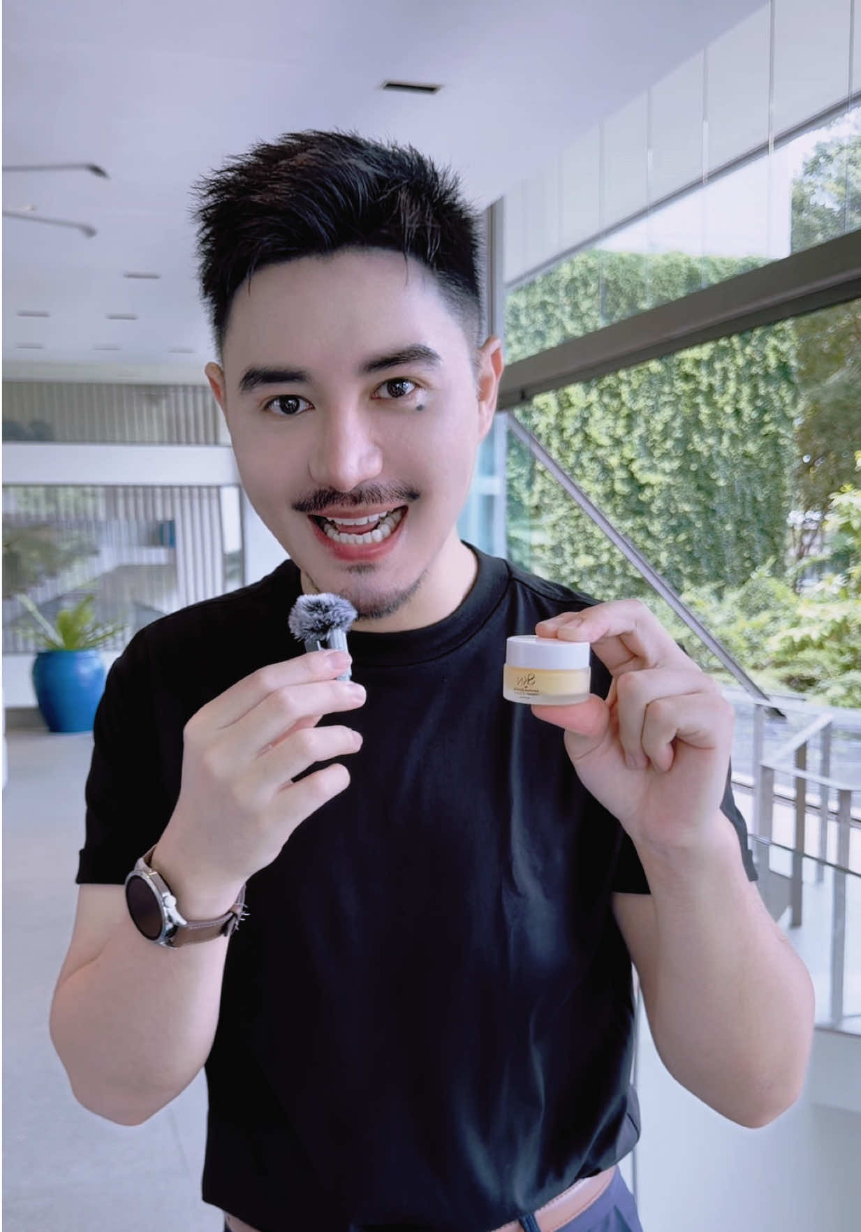 @พี่ท๊อปปิก CEO ครีมโสมยูริ