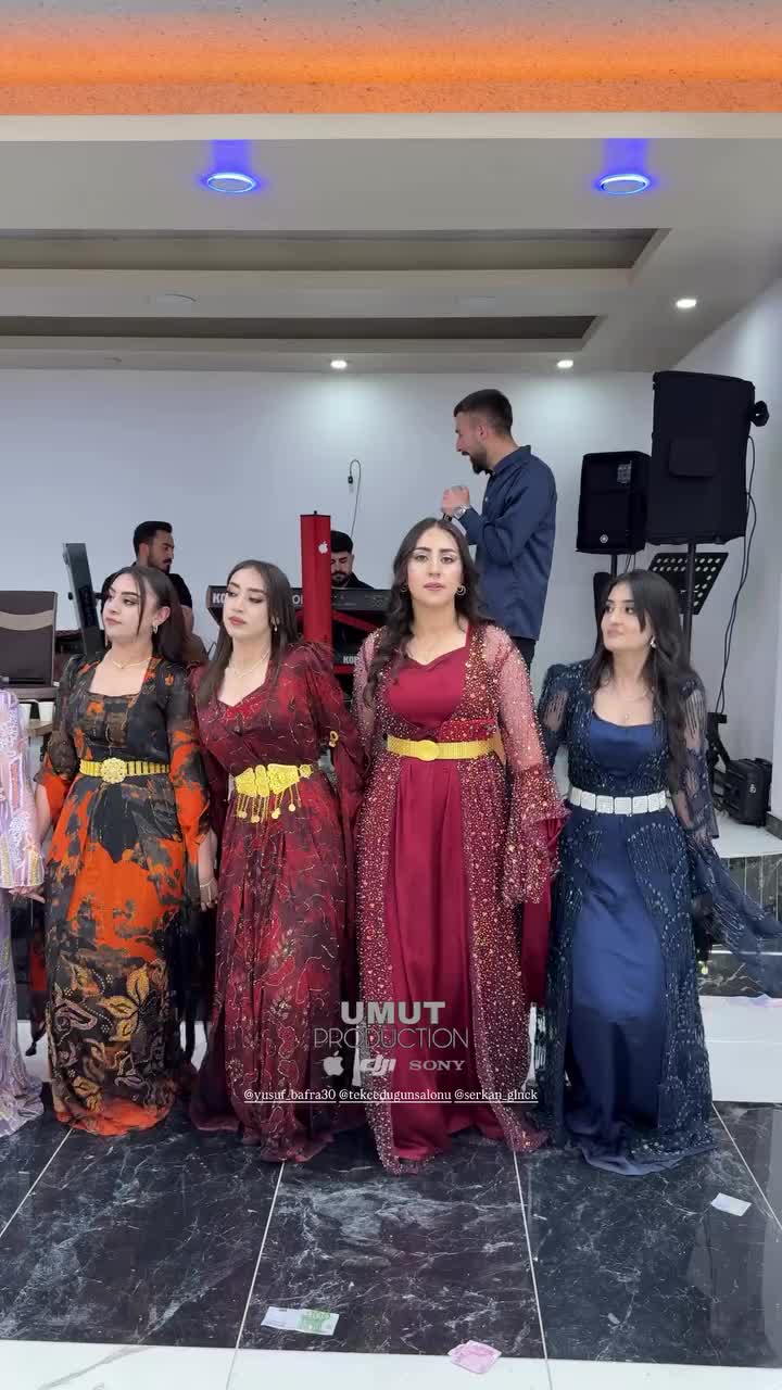 @𝓓𝓮𝓵𝓲𝓵𝓪