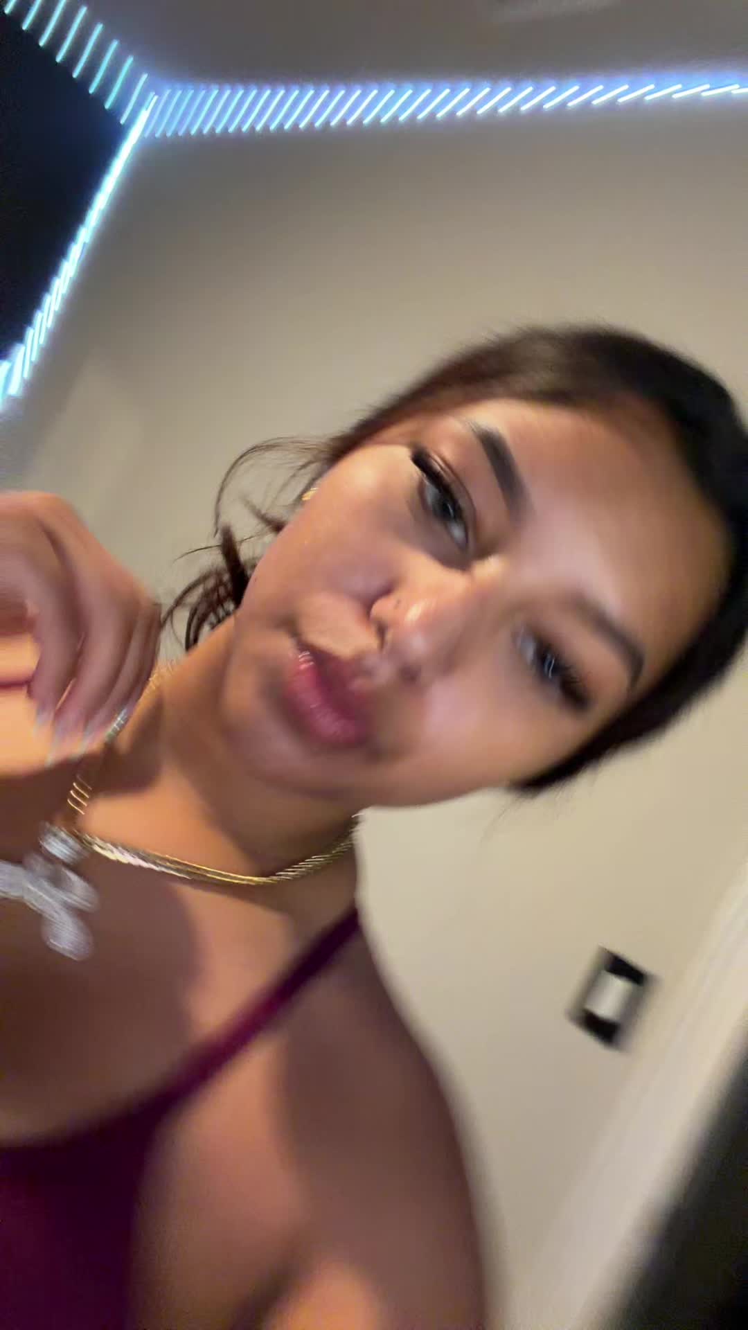 @Theyluvv.jobana