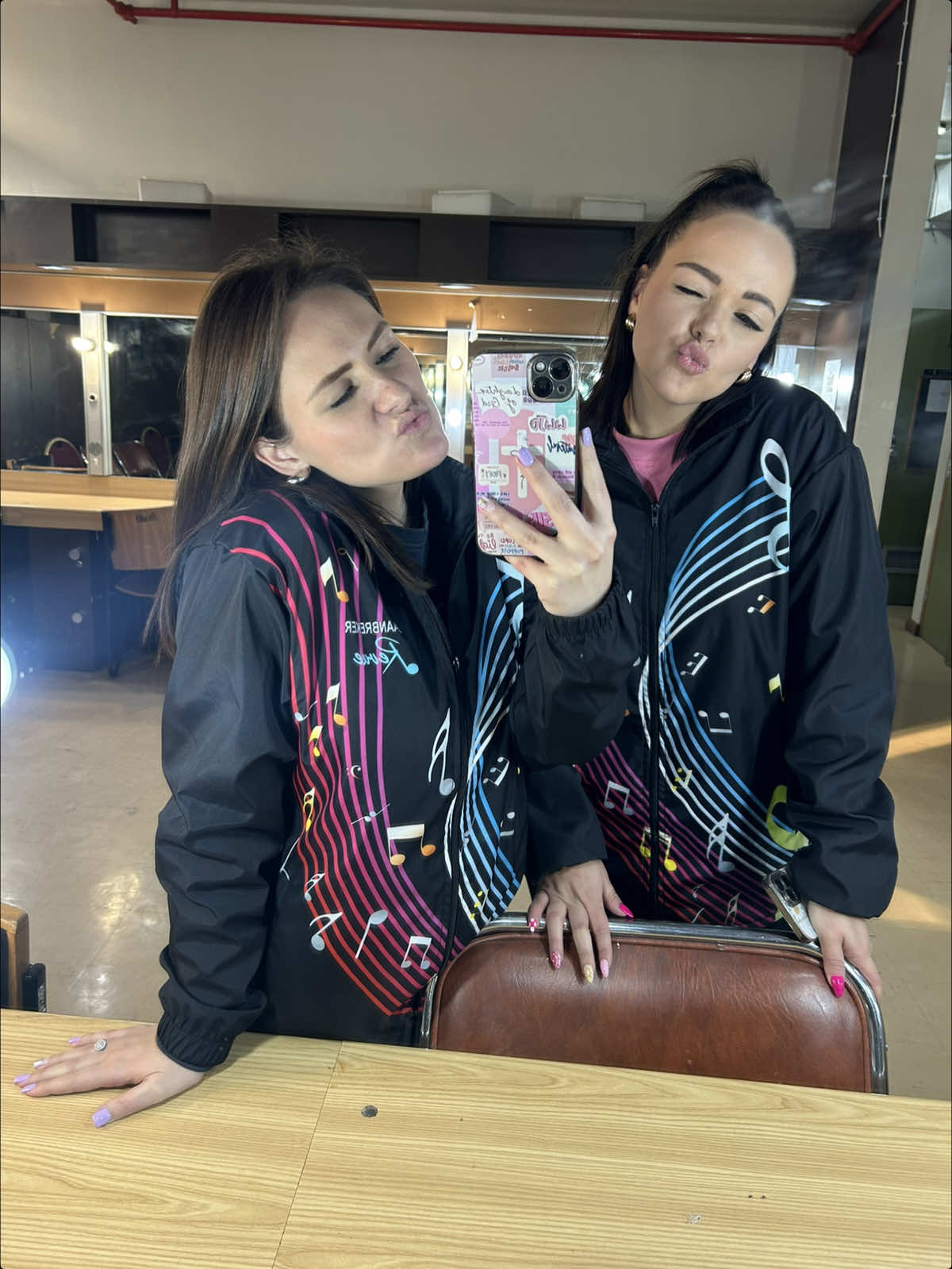 @Aney_xo