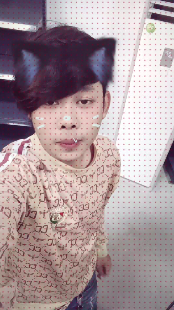 @ក្មេង  ជក់  ថ្នាំ  ☘️ ☘️