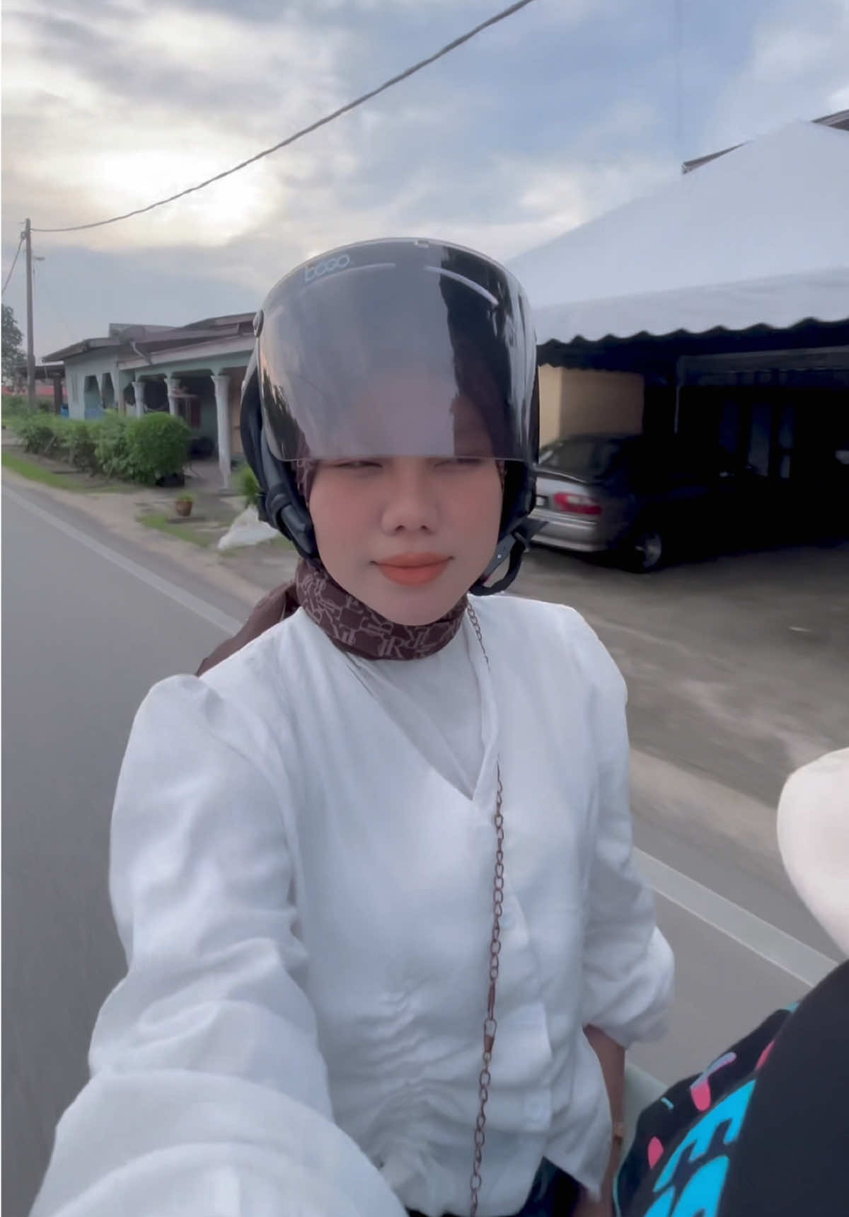 @๐จ๐ช๐๐ช๐ช๐บ๐พ๐ฎ๐ฎ๐ท ๐ฆ.