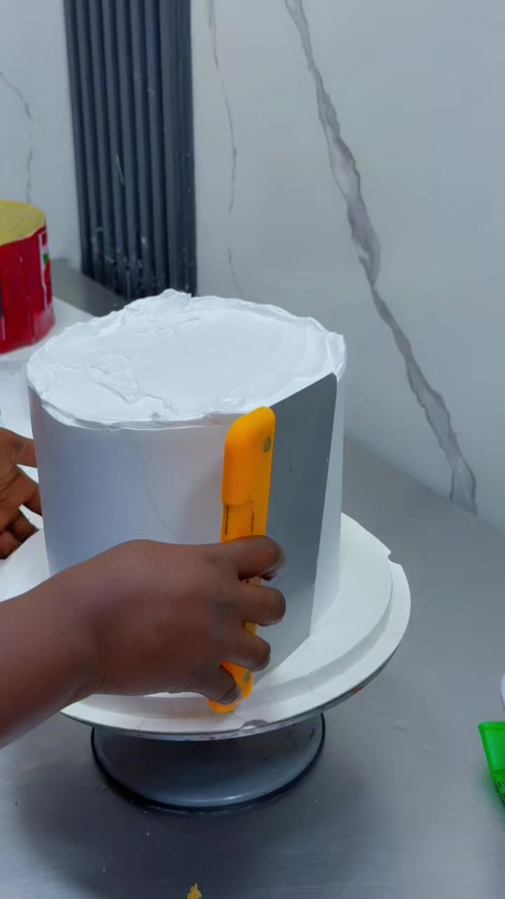 @Riyacakesgh HO, Love@firstbite