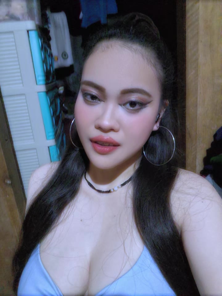 @Black lady