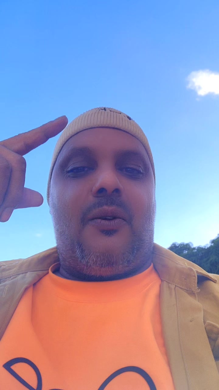 @Arif. Aziz. Khan🇹🇿