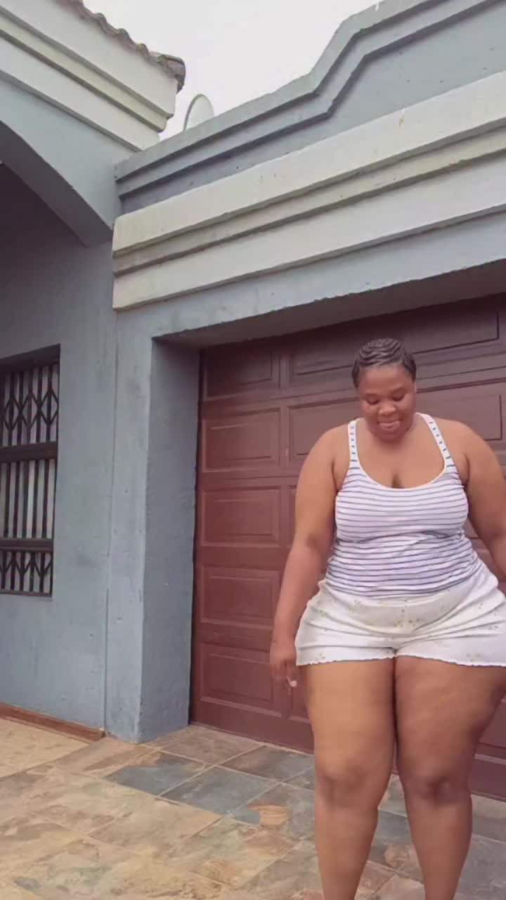 @WAMAMA WAKO HAPA