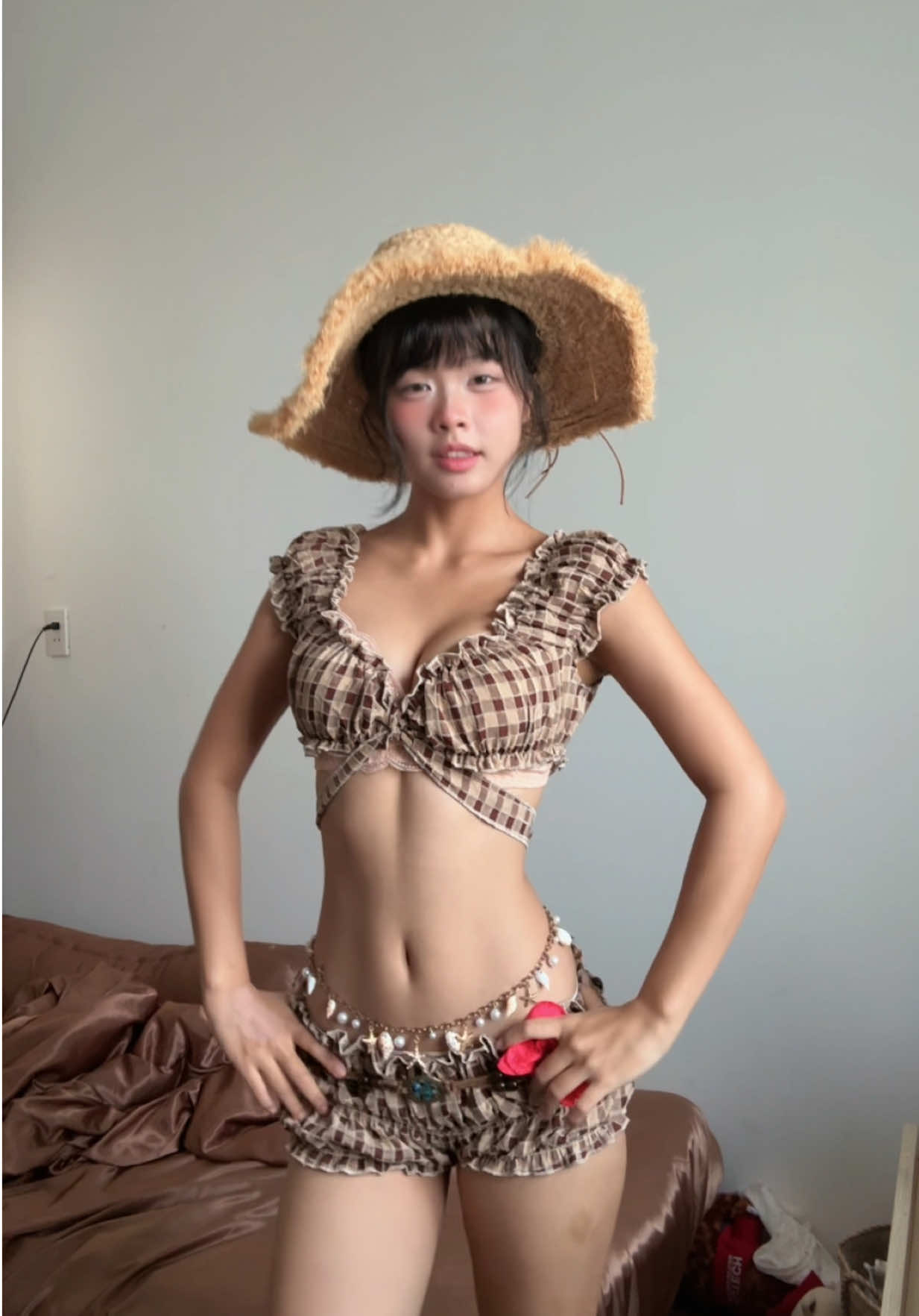 @Jiniuiu