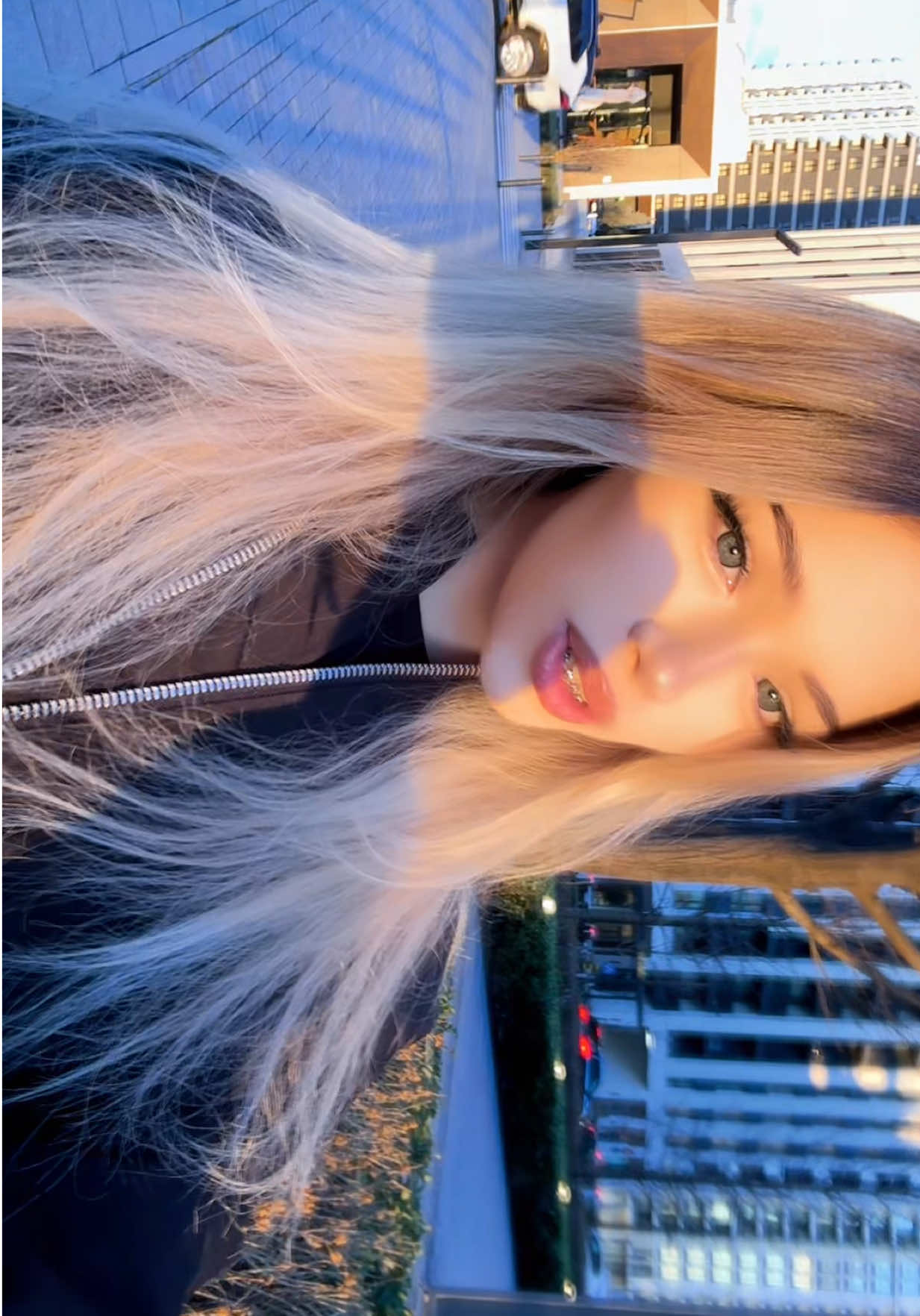 @VLATESSA