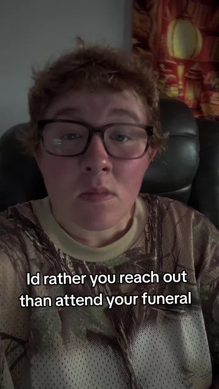 @Chlo