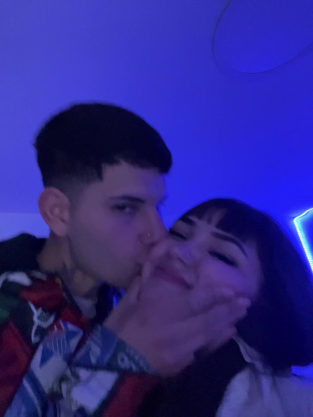 @Angiecabral_