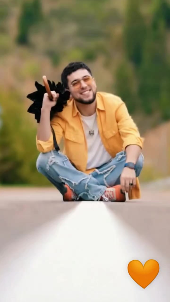 @Şaxın dəli bacıları🎤🤍 (Elif)