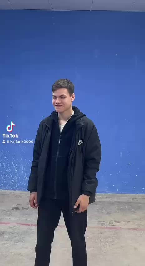 @Максим🇦🇿