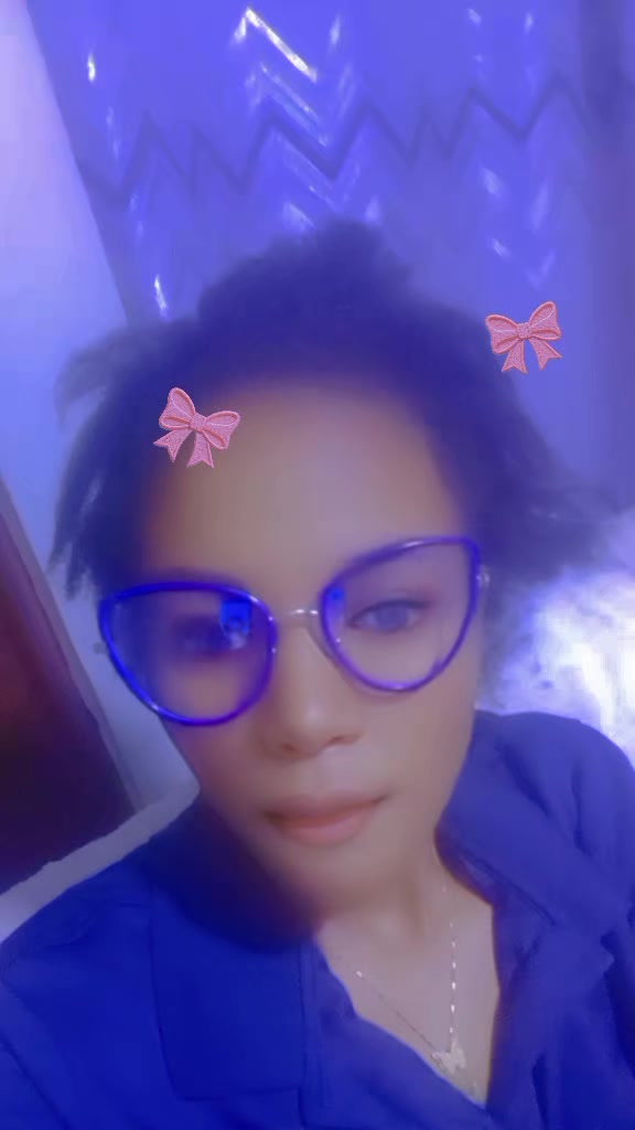 @yasmincate