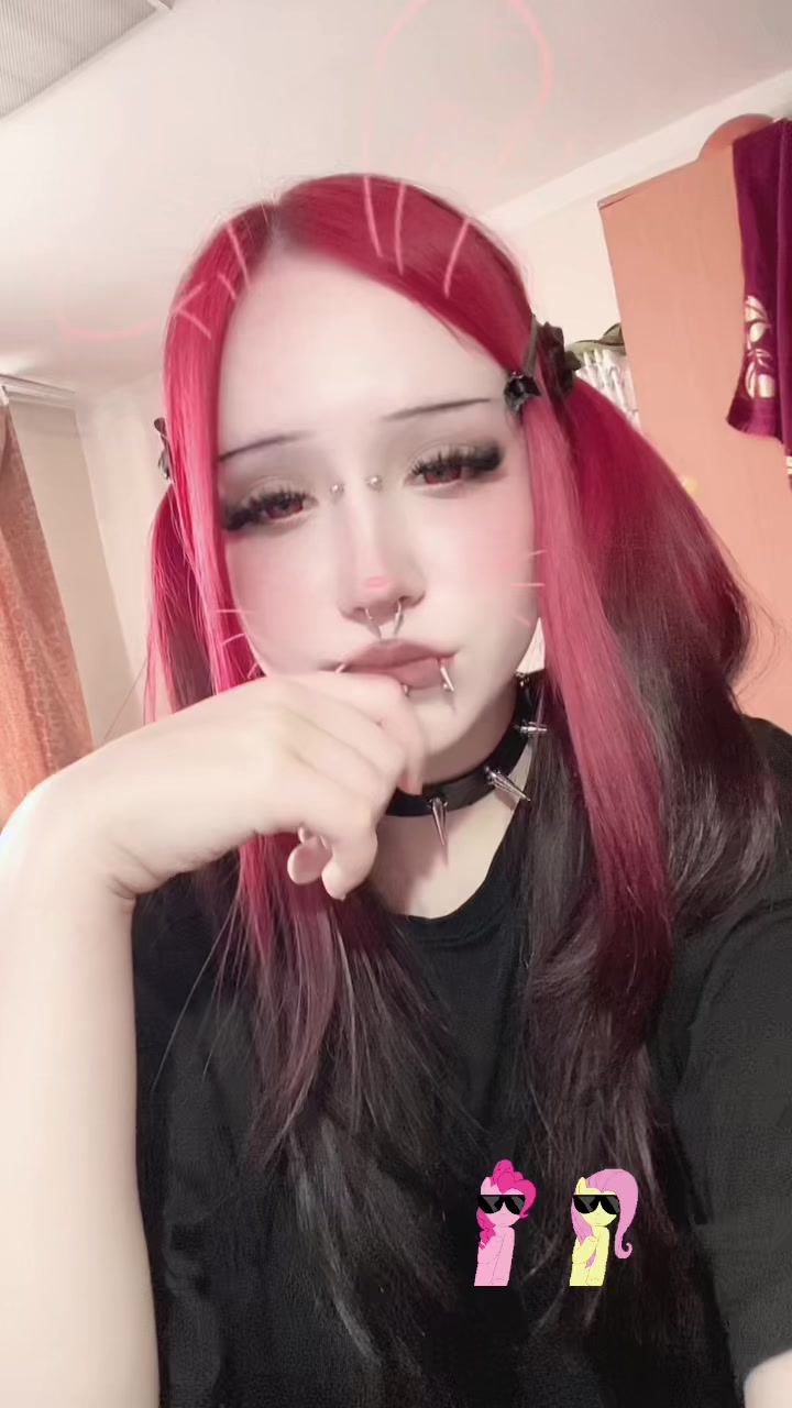 @мила