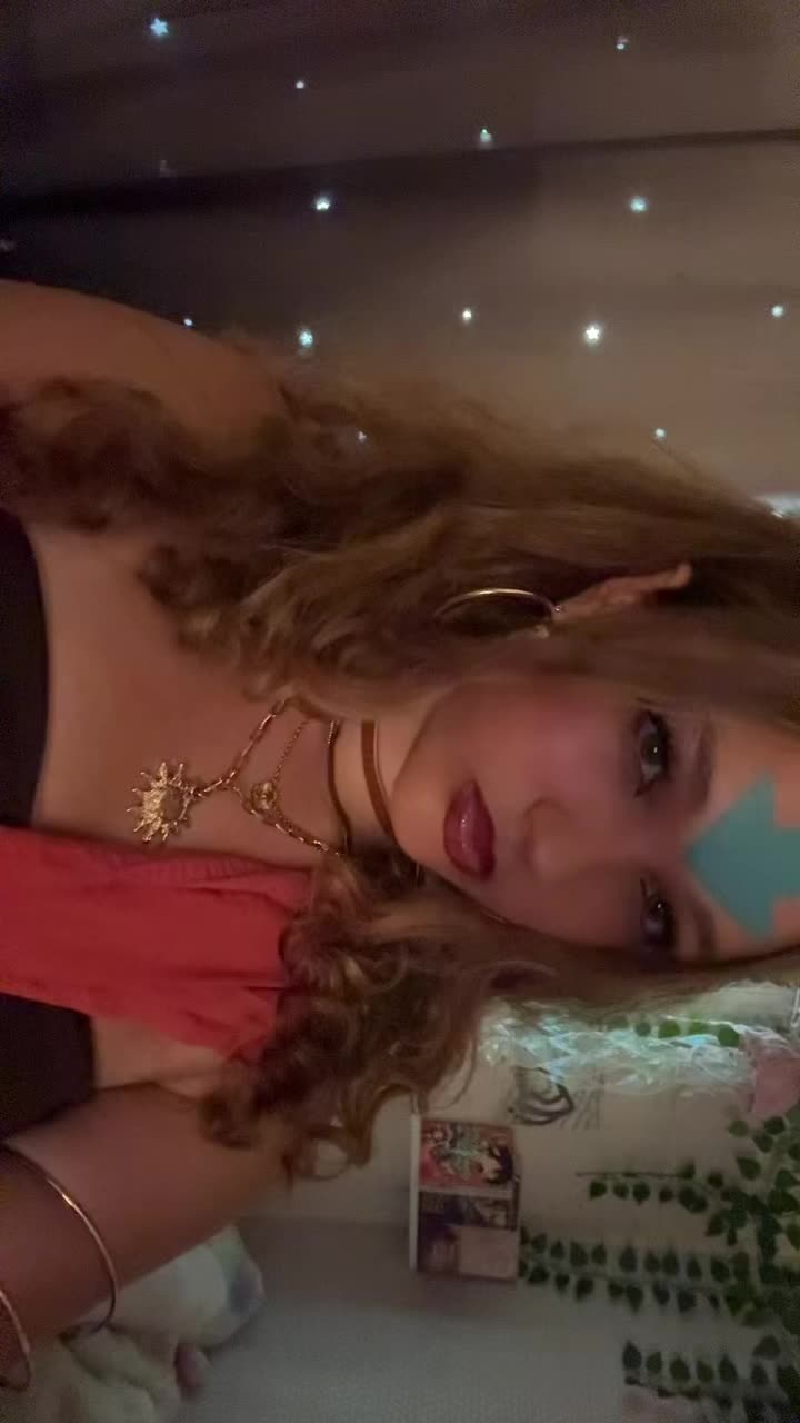 @emmi ☾𖤓