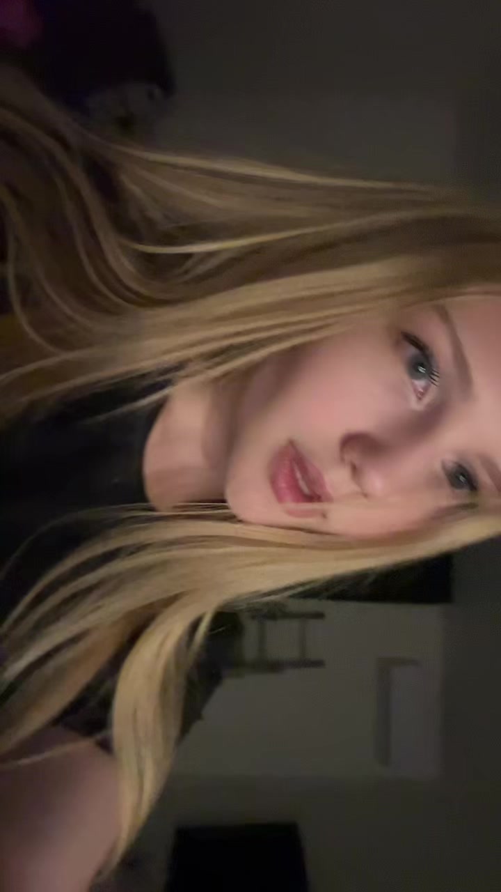 @yblonde