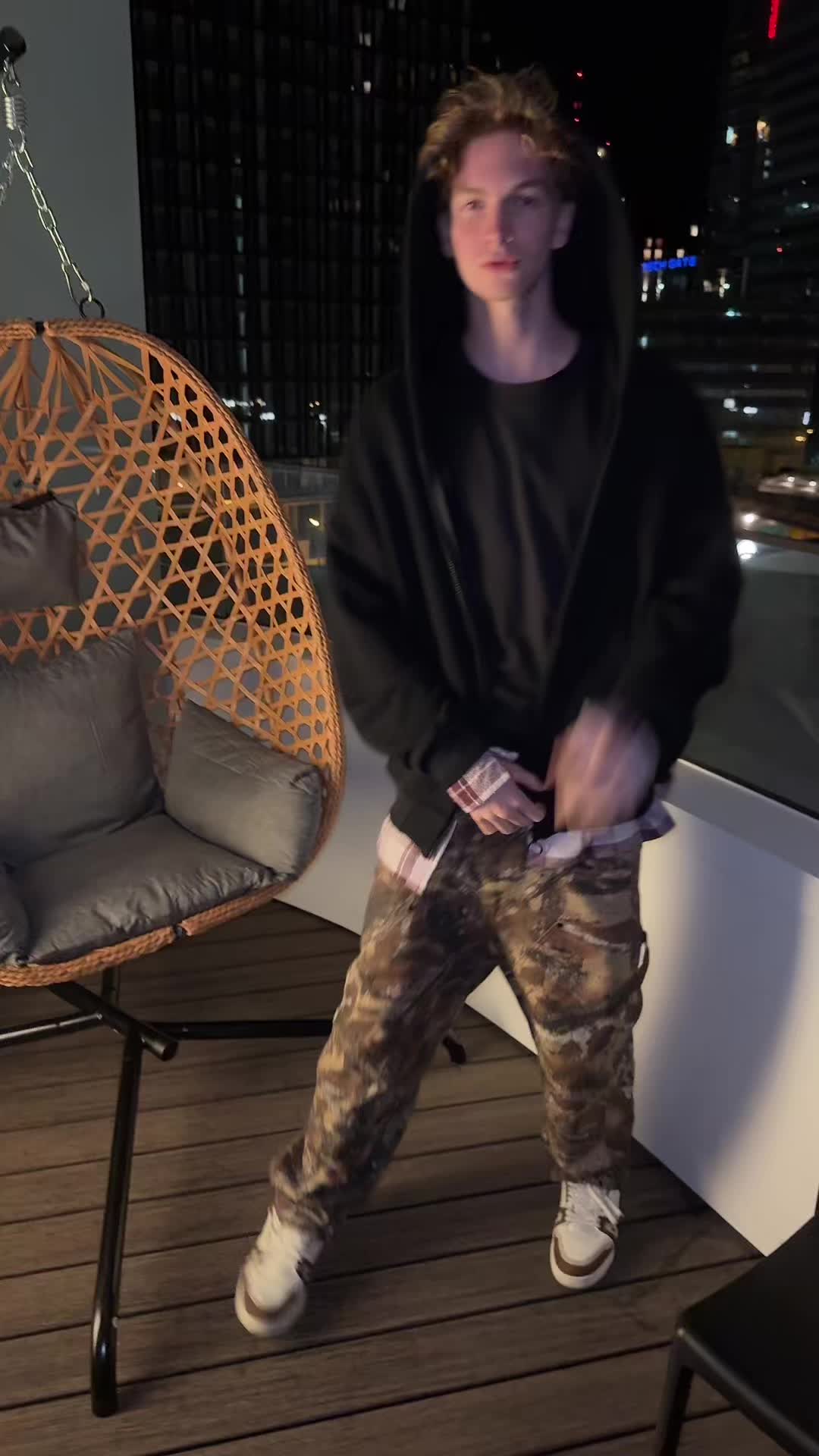 @whereisvanyy