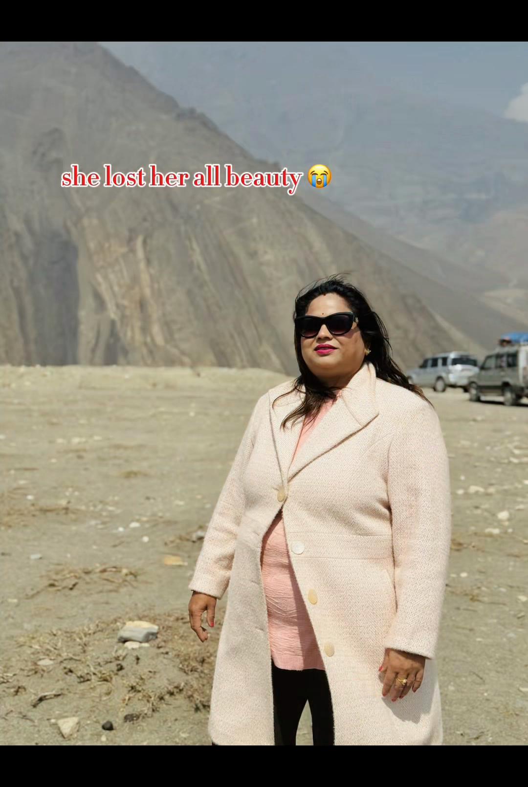 @seema sijapati👑