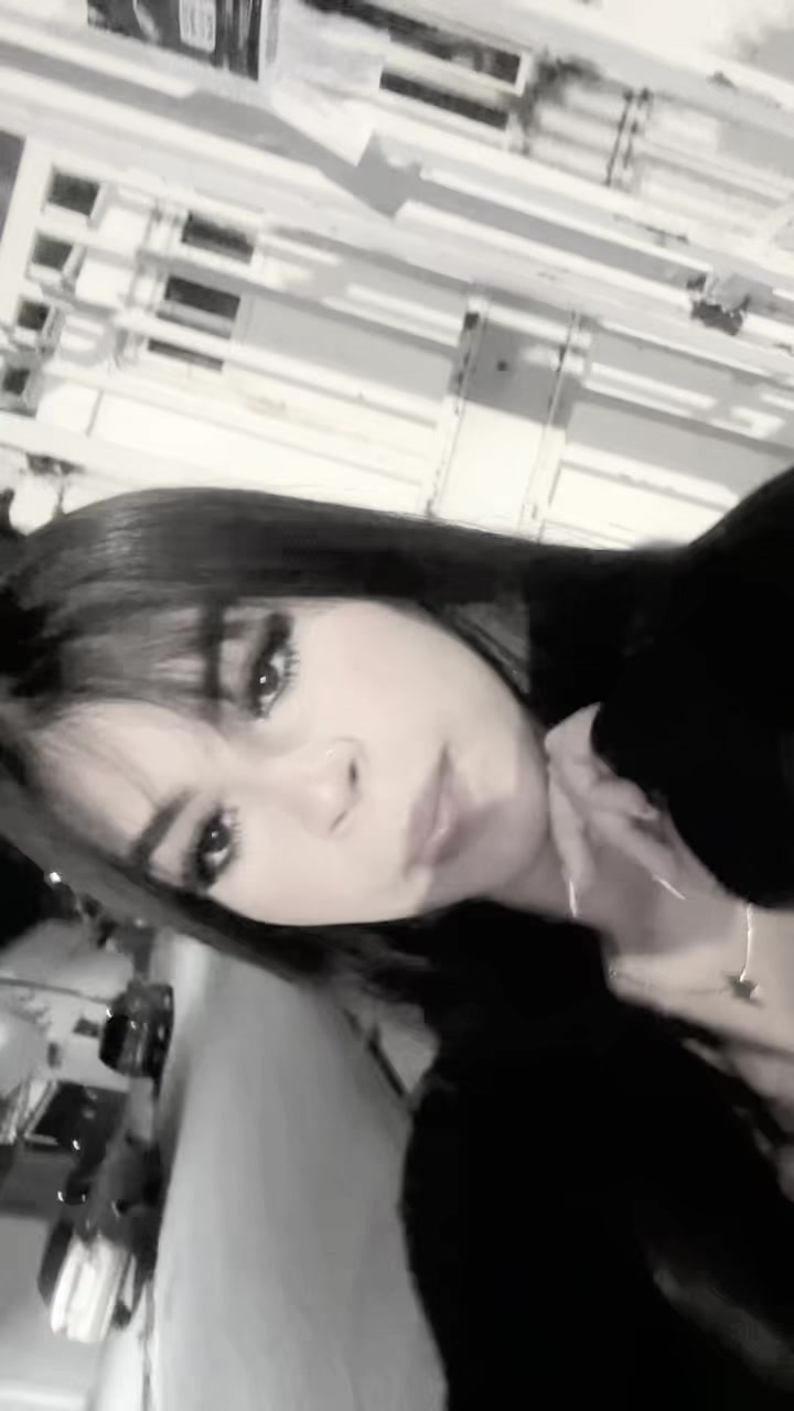@𝐕