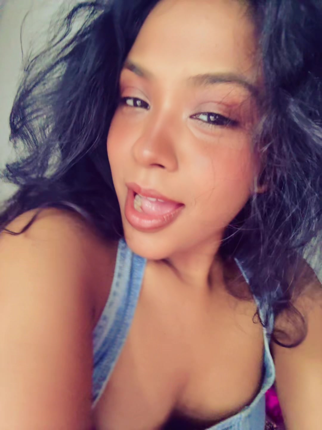 @𝑪𝒂𝒓𝒐𝒍𝒊𝒏𝒆 𝑳𝒆𝒐𝒏 💋