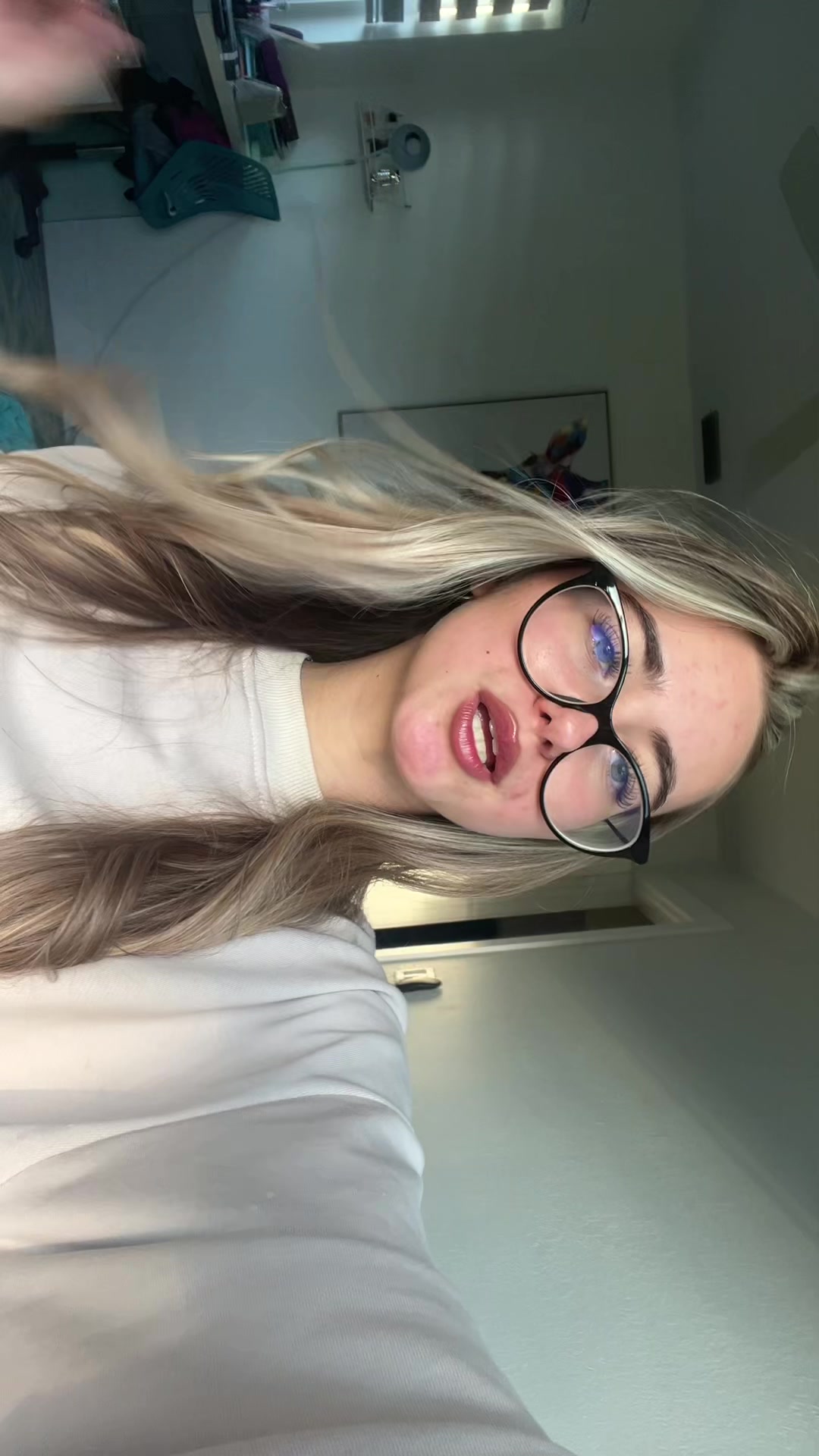 @natashatymochowicz