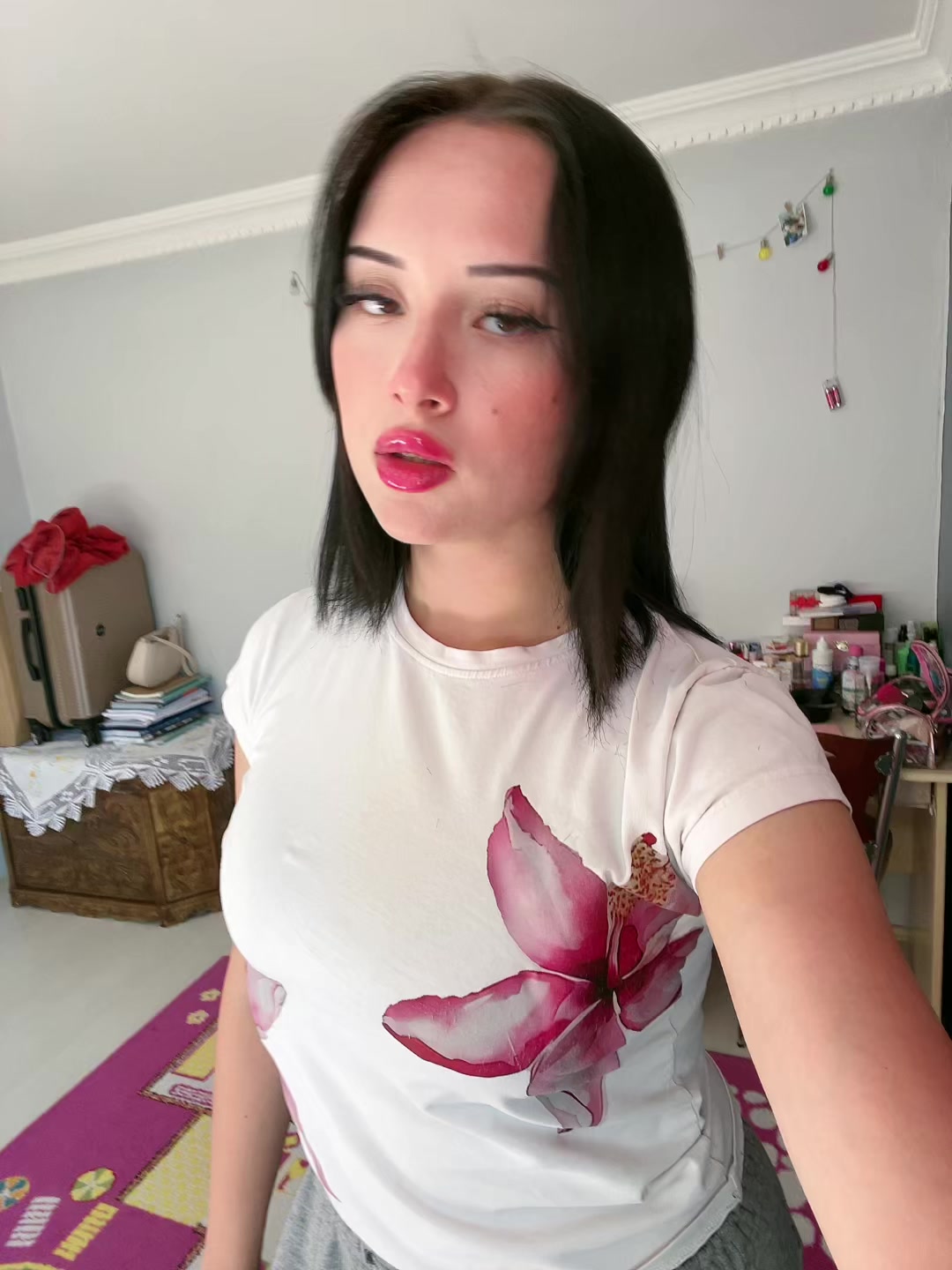 @llhe8na_