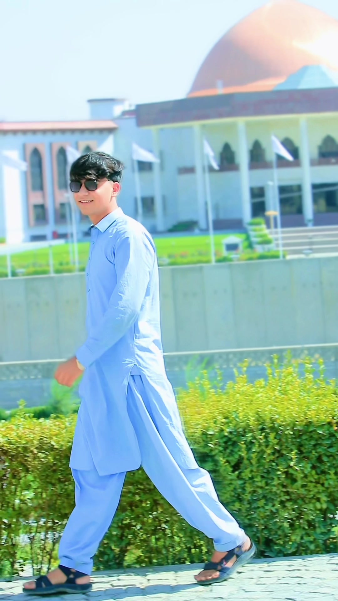 @👑ZAKiR🦁KiNG👑