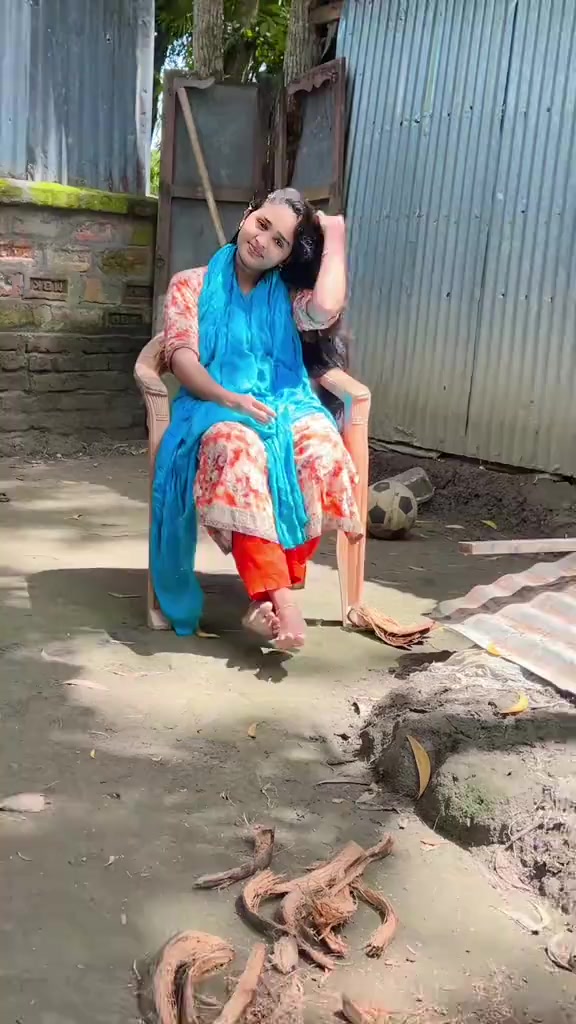 @রাইসা মনি