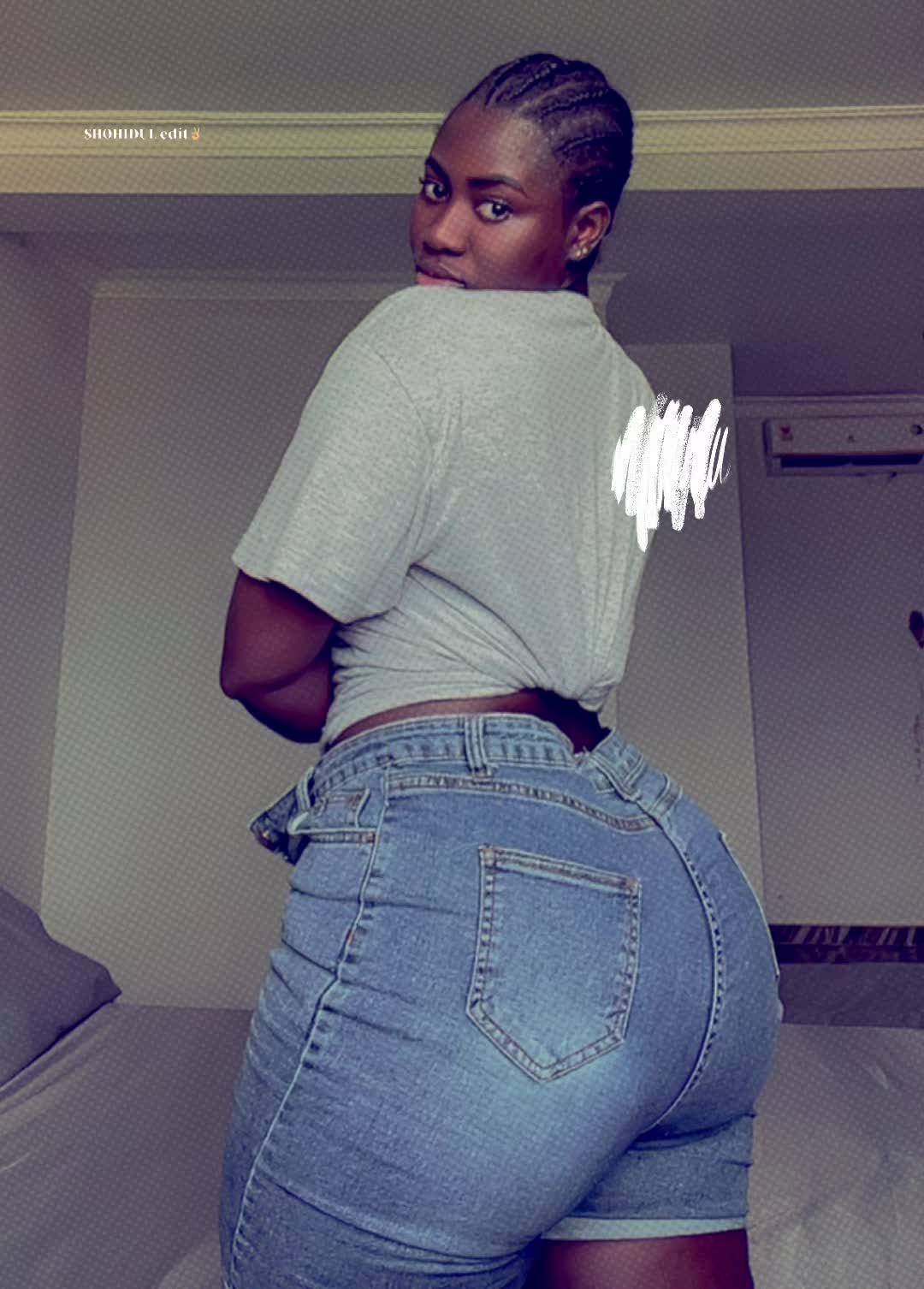 @Akua_Bhornrich💚