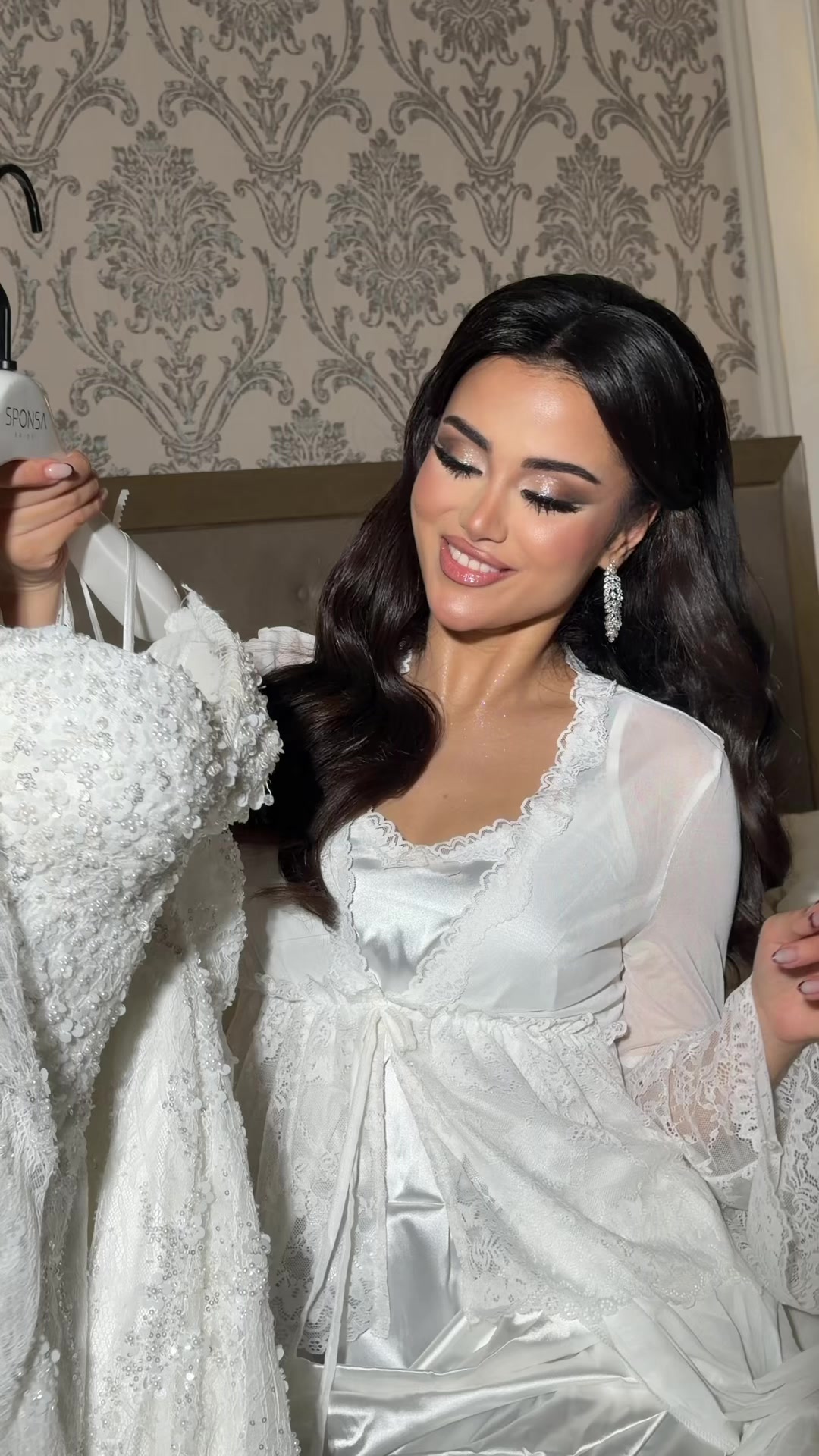 @Aisha makeup artist