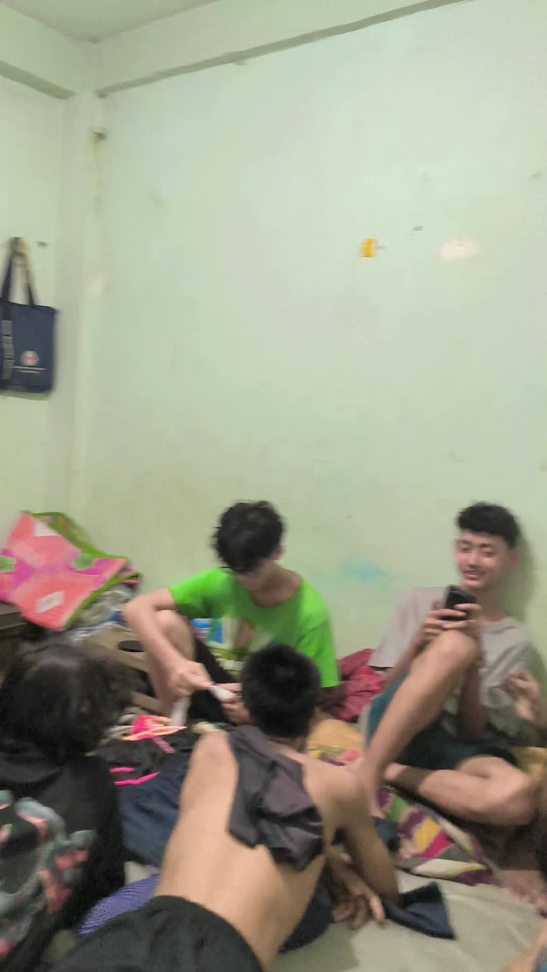 @Nwe Ni