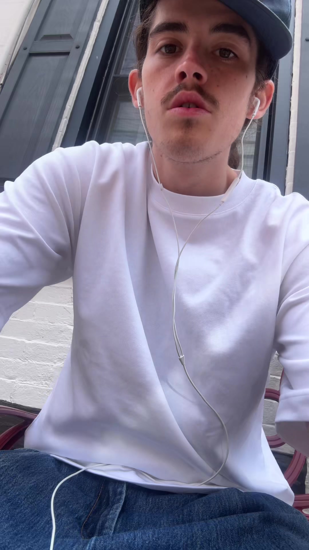 @dyl