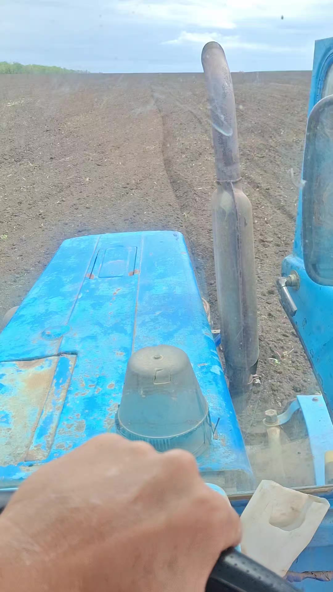 @🚜young tractor driver🇺🇦